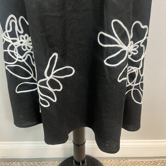 Tweed Skirt size 10 Black Linen White Floral Embroidery Knee A Line Wedding Slim - Picture 5 of 8